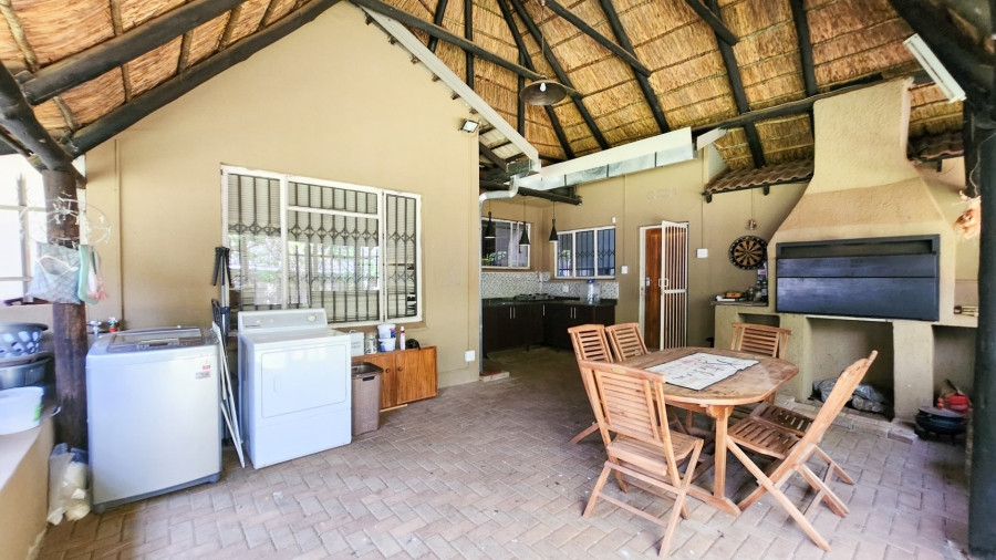 4 Bedroom Property for Sale in Wilkoppies North West
